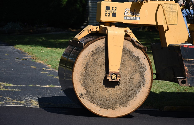 truck for paving